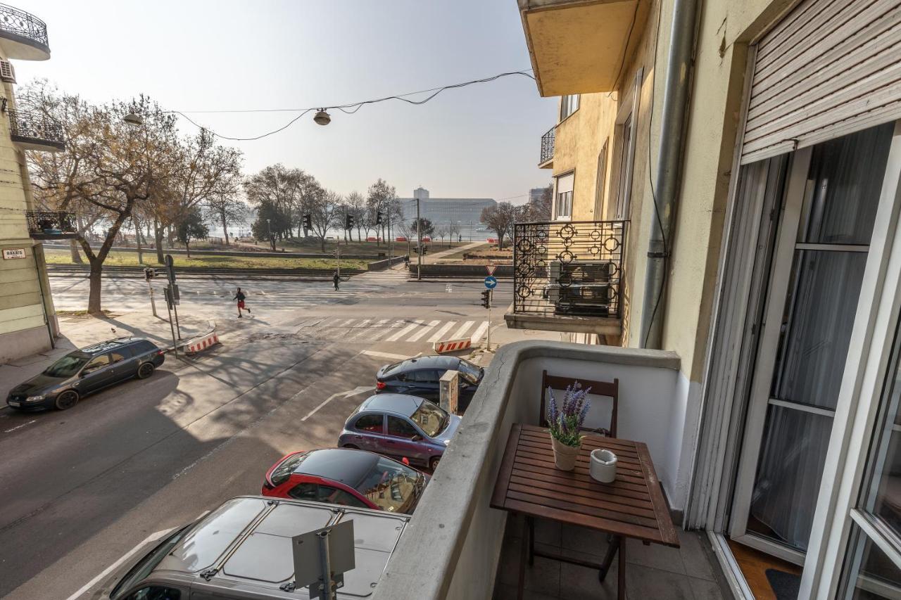 Riverside Balcony Apartment With View To Danube 布达佩斯 外观 照片